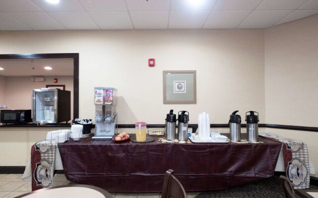 OYO Hotel Phenix City Central
