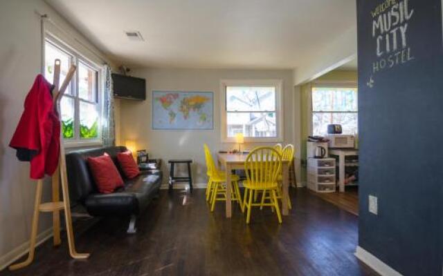 Music City Hostel