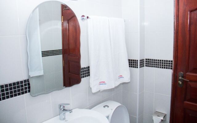 Hotel Enkeleshe