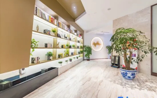 Shangrun Hotel (Yancheng Wuzhou International Plaza Yingbin Bridge)