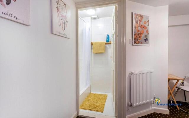 Gabriella Aprt, 3 Bedroom, Parking, City Centre