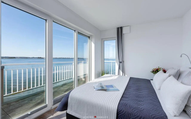 Ostseewind: Wasserblick, finnische Sauna, Whirlwanne, Kamin, 2 Parkplaetze