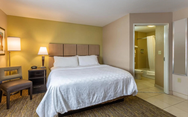 Candlewood Suites South Bend Airport, an IHG Hotel