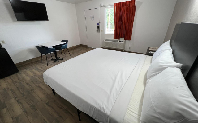 Motel 6 Orange, CA - Anaheim