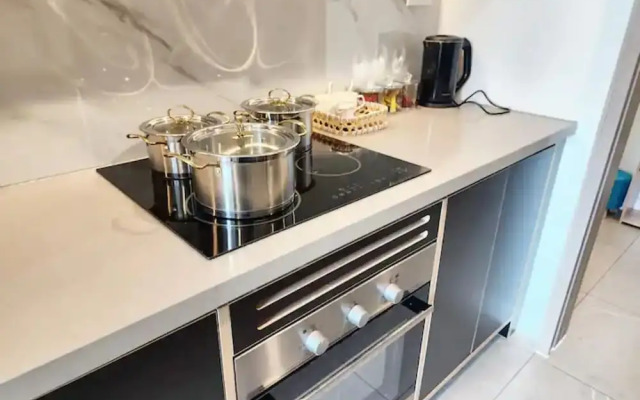 Zenity View Residence Luxury Apartment