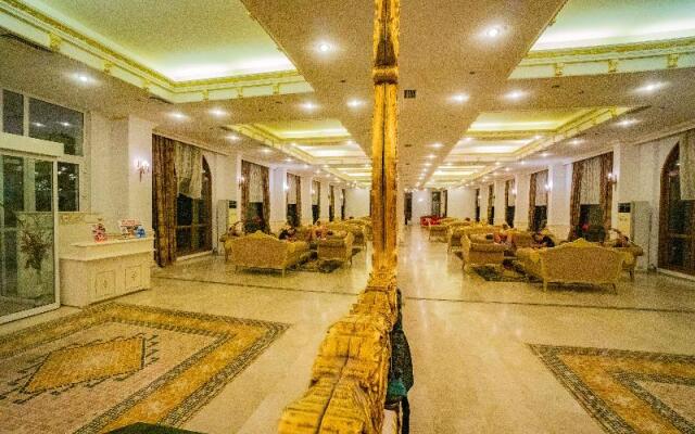 Fun Hill Resort Hotel