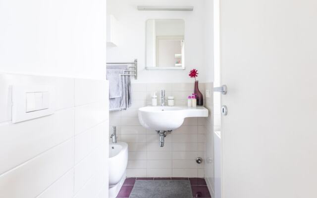 Lambertone Suburban House