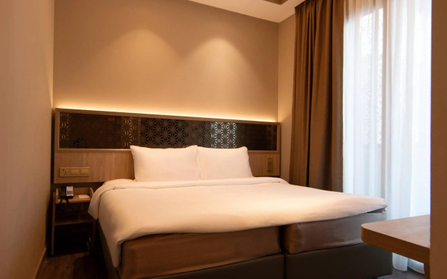 Aqueen Prestige Hotel Jalan Besar