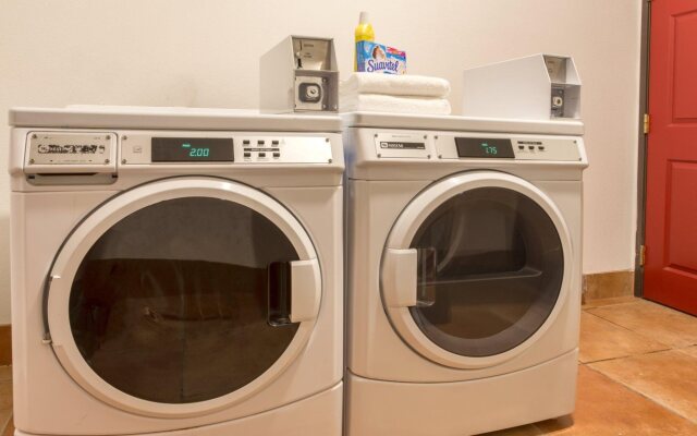 Holiday Inn Express Hotel & Suites Manteca by IHG