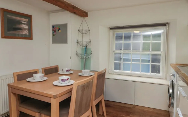 Flat 1