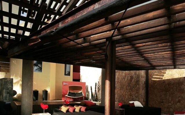 Mosquito Beach Hotel