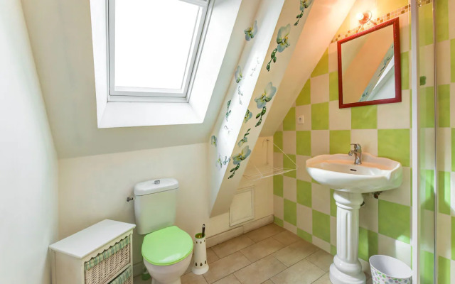 Beautiful Holiday Home in Brainville with Garden