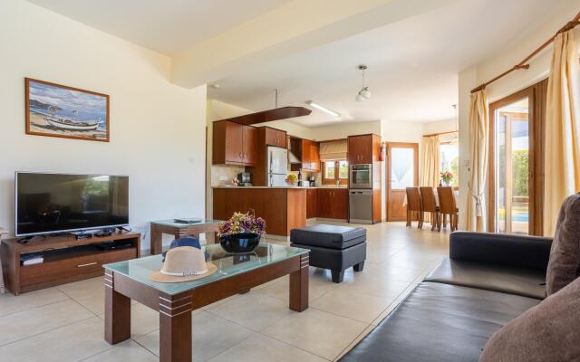 Villa Tsikkos Tessera