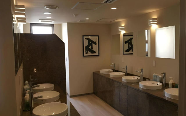 UENO STATION HOSTEL ORIENTAL 2 - Cater to Men