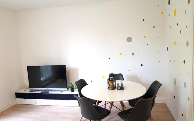 weddeko Apartment SENFGELB für 5 Personen