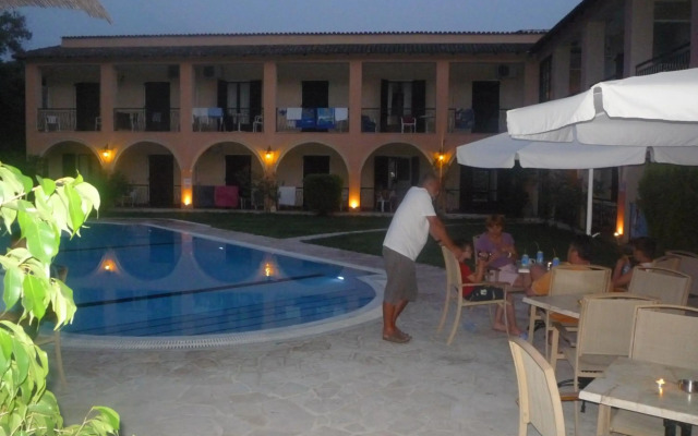 Annaliza Aparthotel