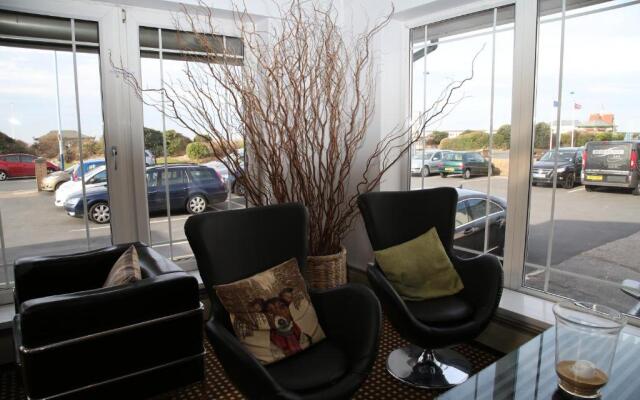 Inn On The Prom Hotel