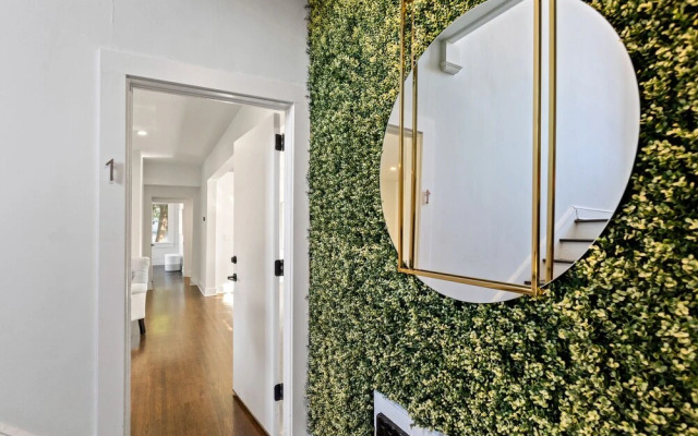 Newly Renovated Buckhead Condo Suites