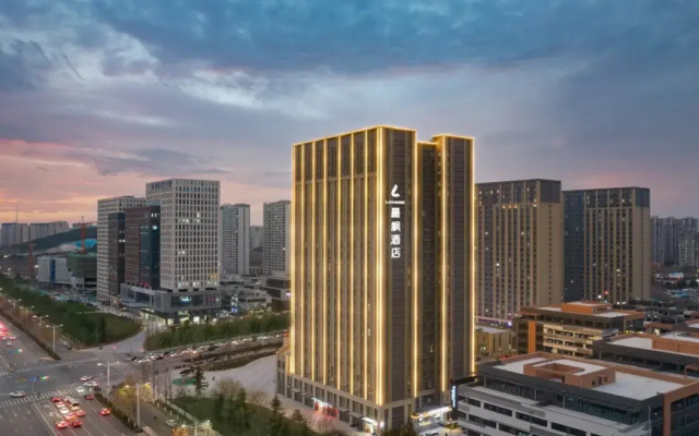 Lavande Hotel (Jinan Shiji Avenue Aotelaisi)