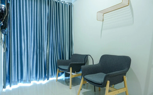 Warm and Relax Stay @ 1BR Puri Mansion Apartment