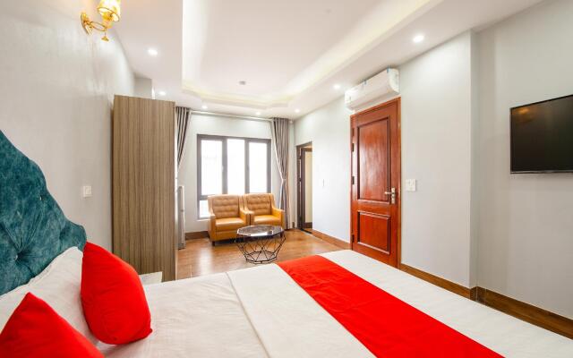 OYO 411 Van Nam Hotel