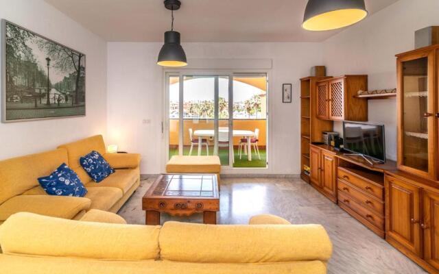 Well-located & Nice Views 2BDR Apt in Los Álamos