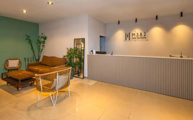M382 Hotel Bariloche
