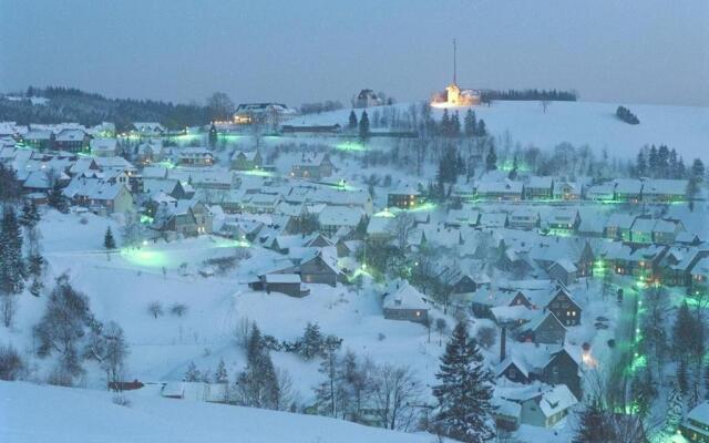 "Familientreff" in schöner moderner Ferienwohnung für 12 Personen im Oberharz!
