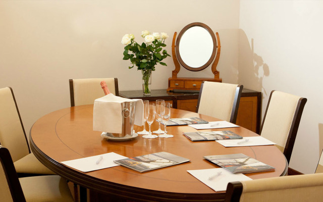 Hotel More