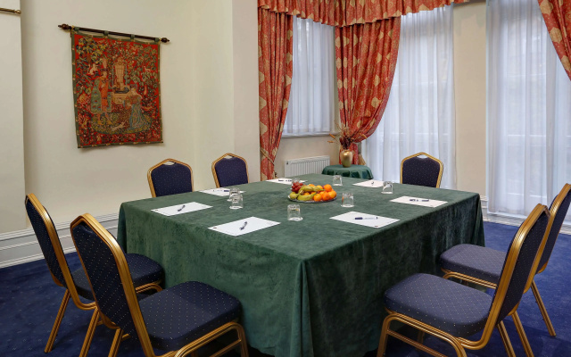 Best Western Swiss Cottage