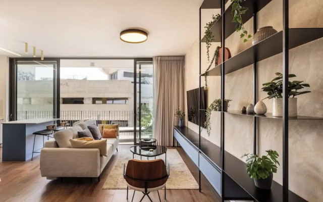 Modern Cozy Dream by Sea N' Rent