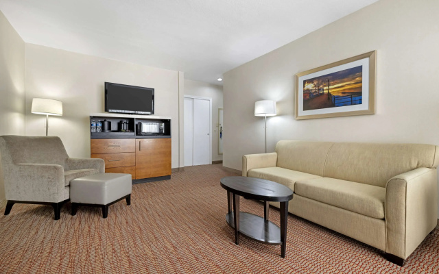 Best Western Royal Palace Inn & Suites