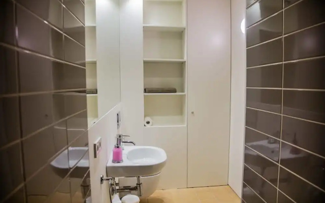 San Juan Alfalfa Oasis I by Valcambre