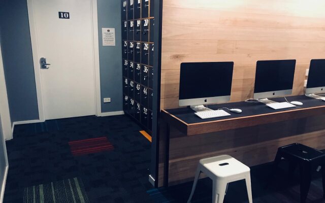 Down Under Hostels - Surfers Paradise