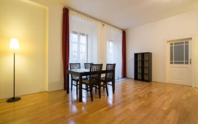 Apartment with free Garage Prague 1