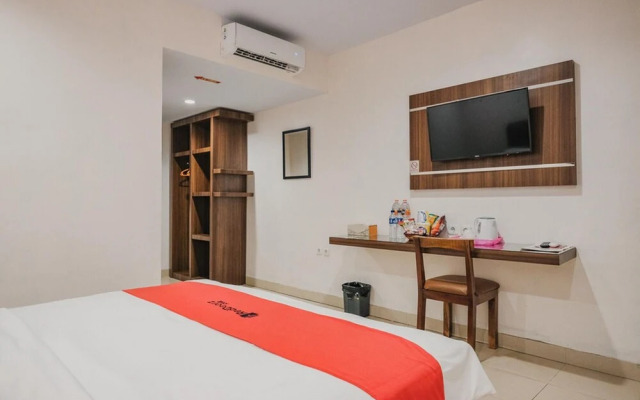 RedDoorz Premium @ Dna Fun Zone Pekanbaru
