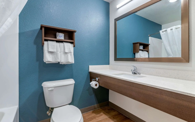WoodSpring Suites Brunswick