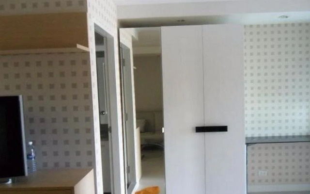 Zenith Place Condominium