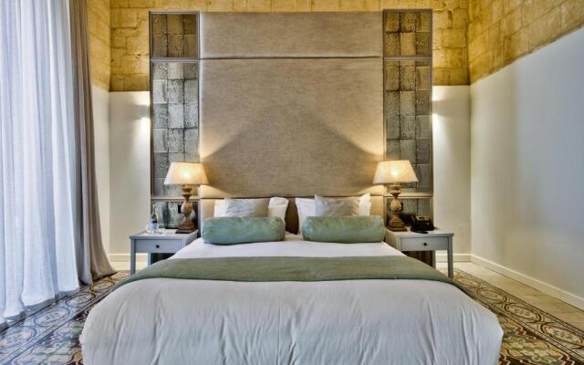 66 Saint Paul's & Spa