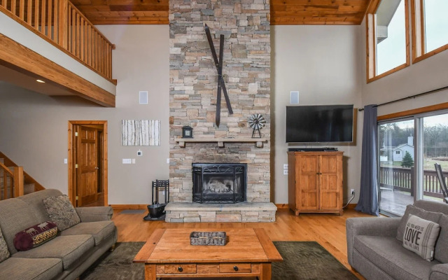 No Wake Zone 5 Bedroom House