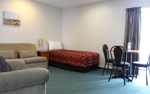 ASURE Ambassador Motor Lodge