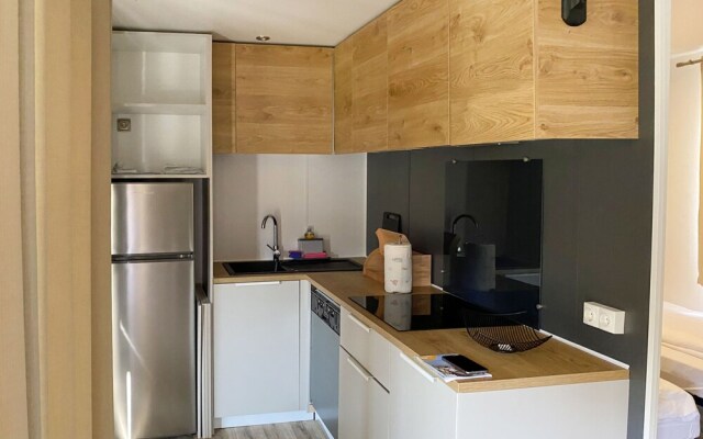 Bungalow Isola Premium Gudo