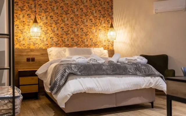 Trikala Mall Suites !