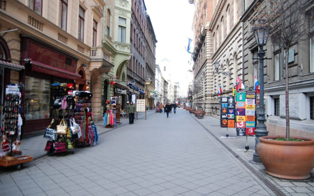 Vaci Street Apartments