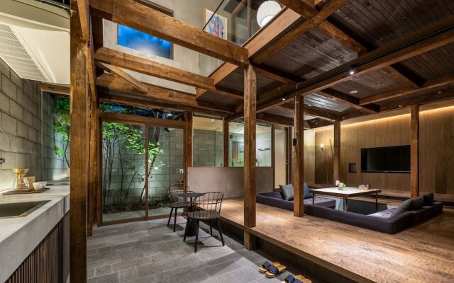 Yuzunoe Machiya House