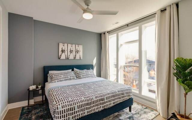 Mega Home 24 Beds and Karaoke