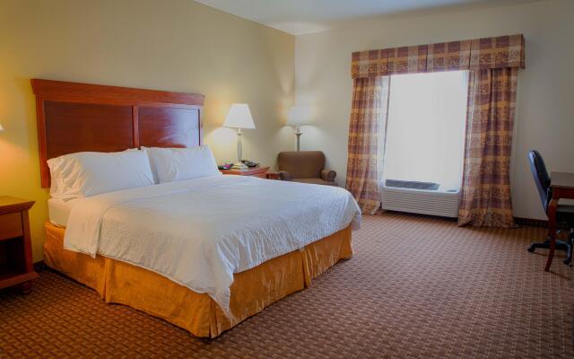 Holiday Inn Express & Suites Center by IHG