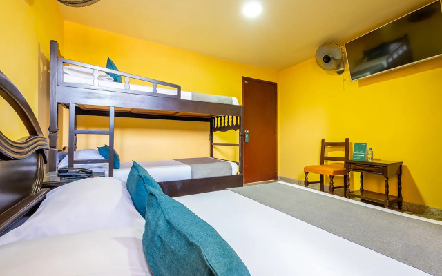 Hotel Almirante