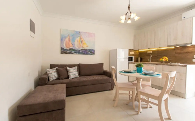 Pithos Apartments