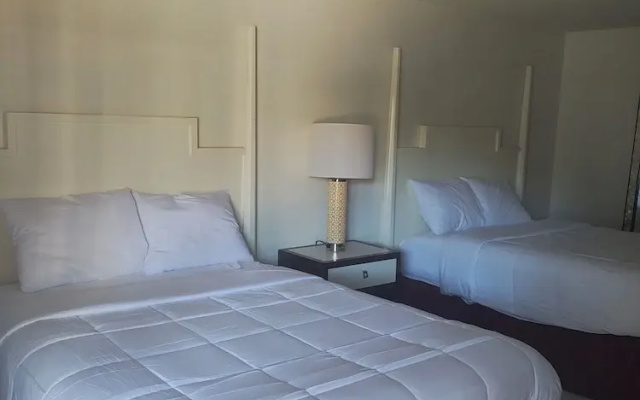 Super Inn Motel